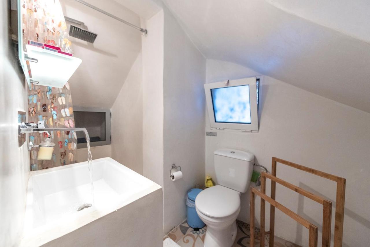 Bouganville Αpartments Adamantas  Luaran gambar